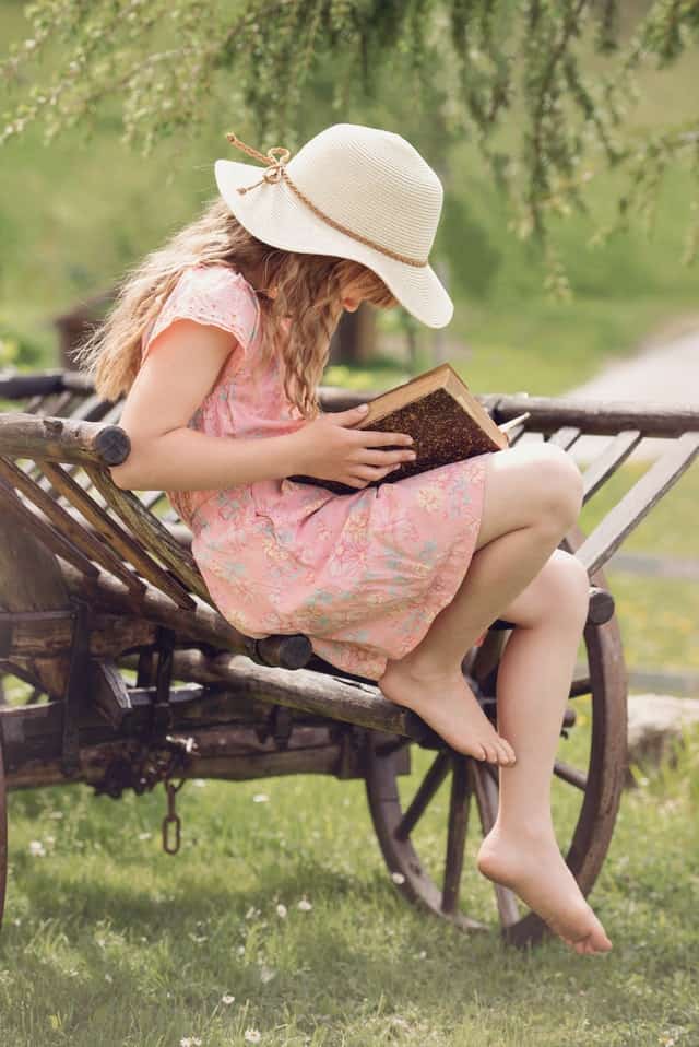 reading, kids reading, mom, moms of littles, homeschool, homeschool help, homechooling, homeschool prek, homeschool kindergarten, hope in the chaos